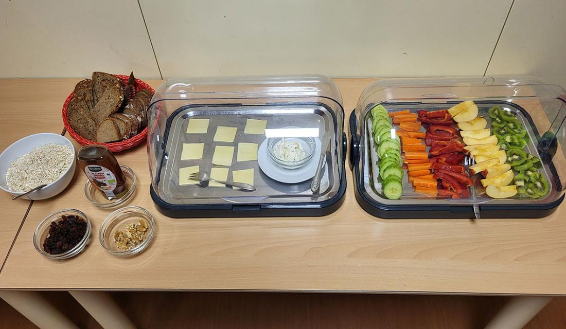 Frühstückbuffet in der Kita am Kohlweg, Messel