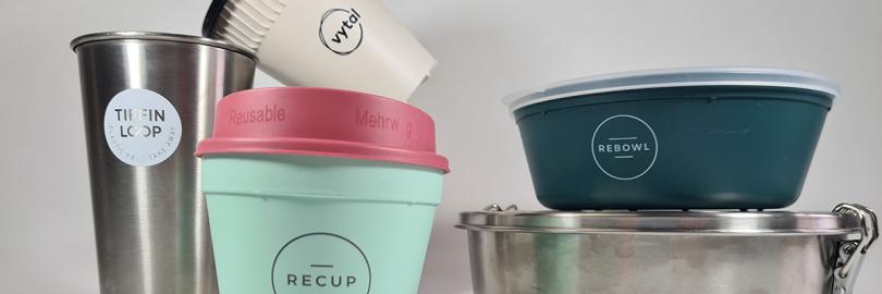 Mehrweg-Geschirre unterschiedlicher Hersteller für To-Go-Essen in der Gastronimie